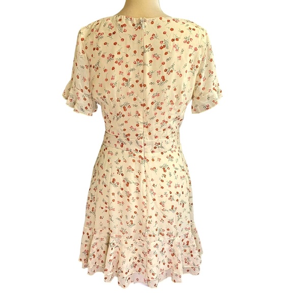 Showpo All For You Dress in Cream Floral - Picture 3 of 10